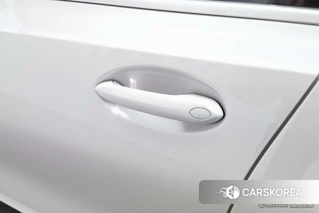 BMW 3 series id 4275813 из Китая 8