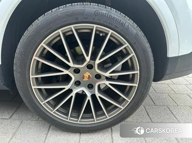 Porsche Cayenne (PO536) id 4608358 из Кореи 8