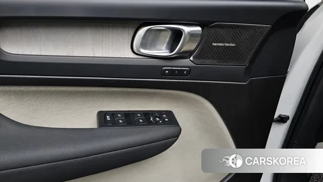 Volvo XC40 id 3467534 из Кореи 8