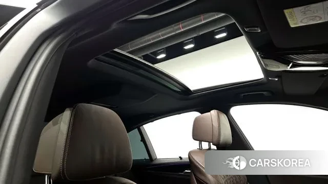 BMW 5 Series (G30) id 3058594 из Кореи 8