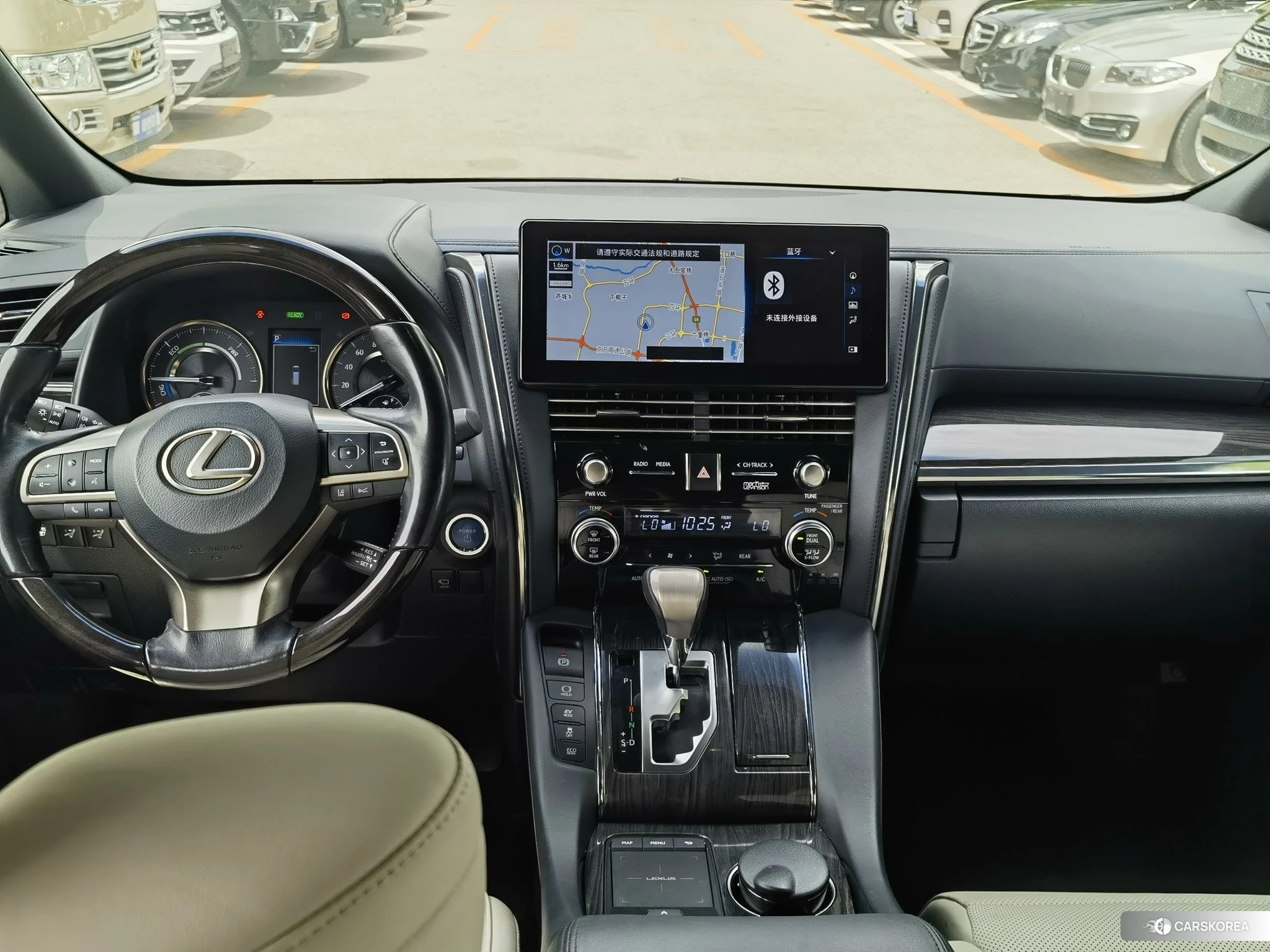 Lexus LM id 4510447 из Китая 8