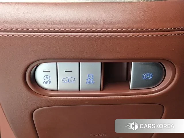 Genesis G90 (RS4) id 3591673 из Кореи 8