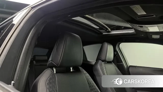 Lexus UX250h id 3182740 из Кореи 8