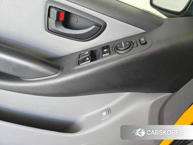 Hyundai The New Grand Starex id 4849999 из Кореи 8