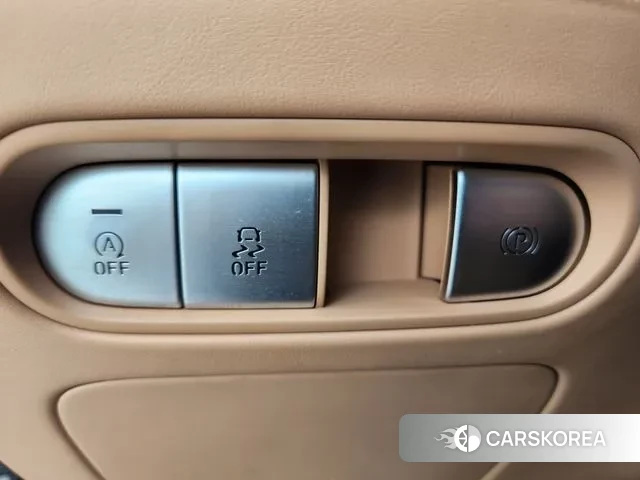 Genesis G90 (RS4) id 3675342 из Кореи 8