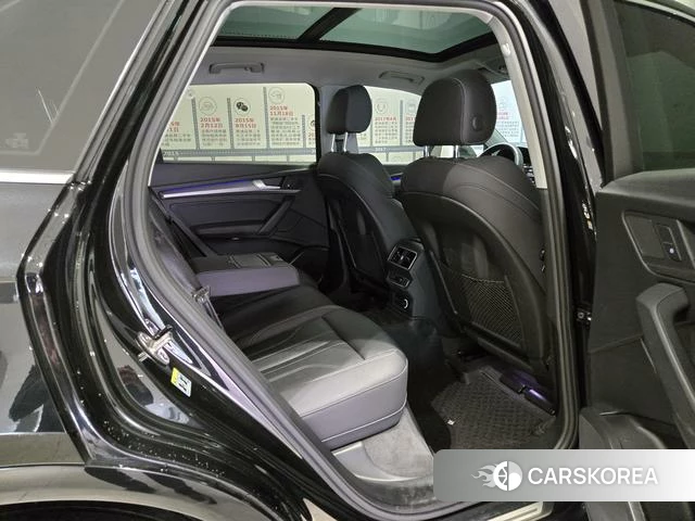 Audi Q5L id 4271963 из Китая 8