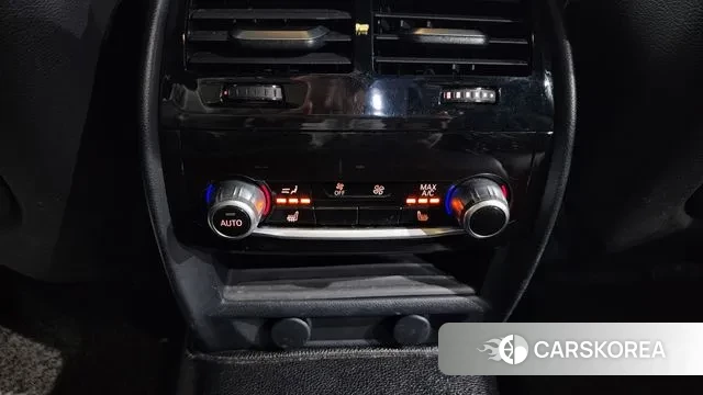 BMW 5 Series (G30) id 3494522 из Кореи 8