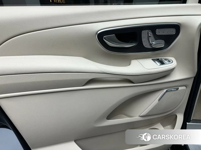 Mercedes-Benz V-class id 4264645 из Китая 8