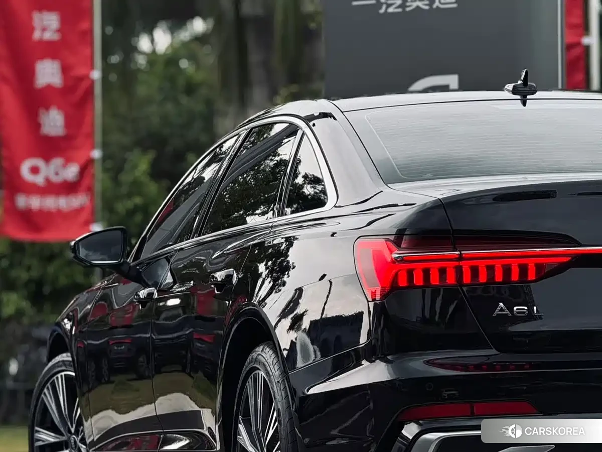 Audi A6L id 4559830 из Китая 8