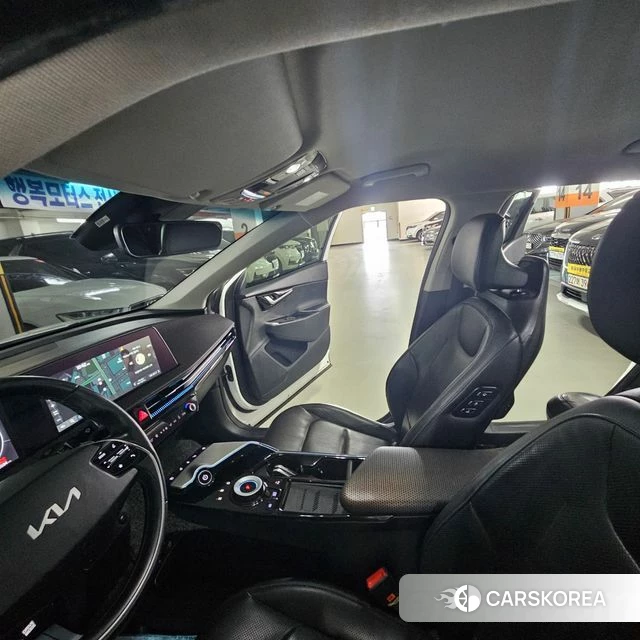 Kia EV6 id 3877620 из Кореи 8