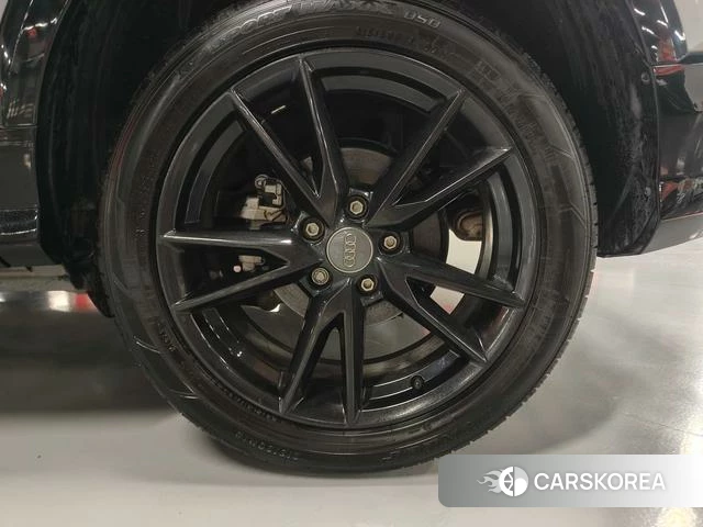 Audi Q2L id 4314471 из Китая 8
