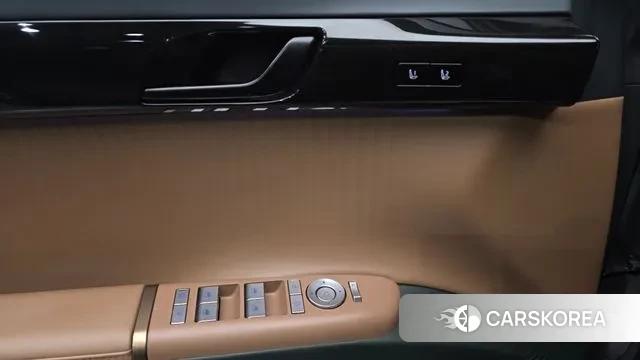 Hyundai Grandeur (GN7) id 3452472 из Кореи 8