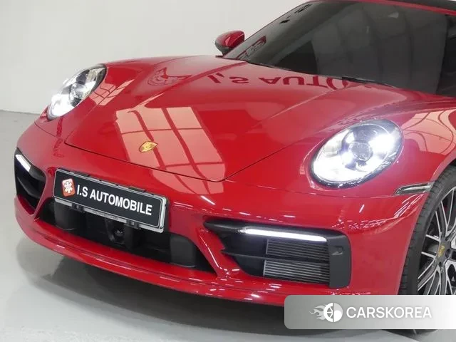 Porsche 911(992) id 3088113 из Кореи 8