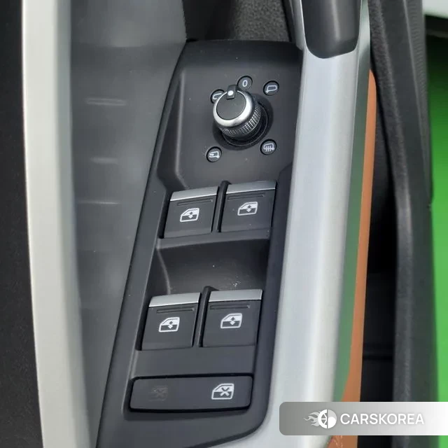 Audi Q3 (F3) id 3338509 из Кореи 8