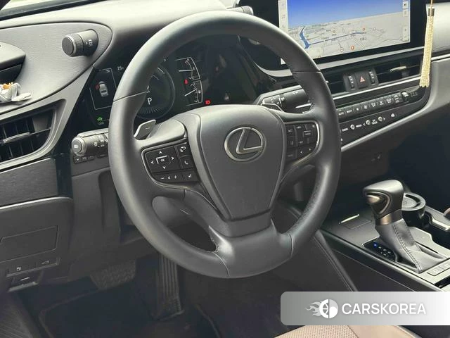 Lexus ES id 4301302 из Китая 8