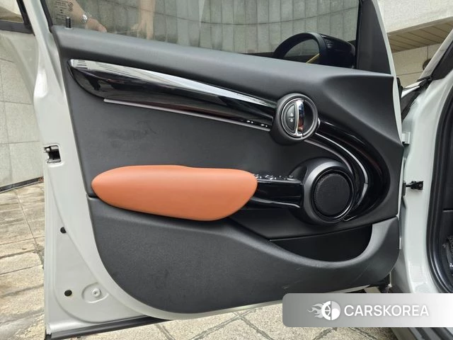 Mini Cooper S id 4613605 из Кореи 8