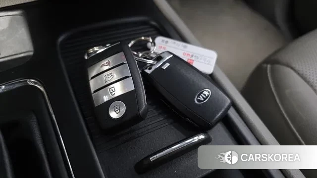 Kia All New Carnival id 3714099 из Кореи 8