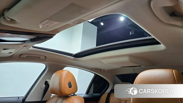 BMW 5 Series (G30) id 3861745 из Кореи 8