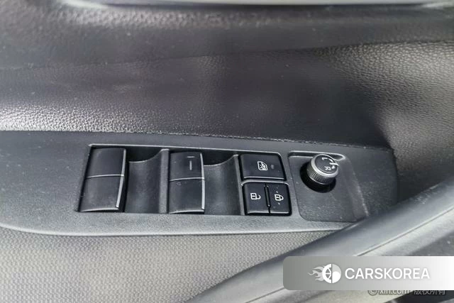 Toyota Corolla id 4276287 из Китая 8