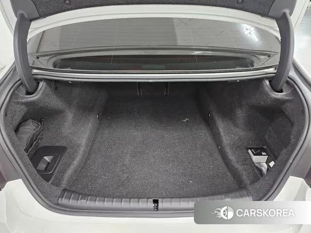 BMW 5 Series (G30) id 3366739 из Кореи 8