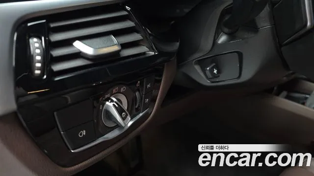 BMW 5 Series (G30) id 2801004 из Кореи 8