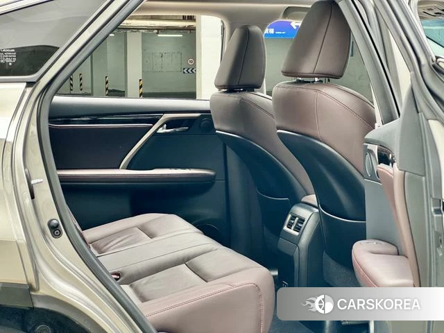 Lexus RX id 4365824 из Китая 8
