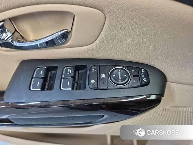 Kia The New Carnival id 3038847 из Кореи 8