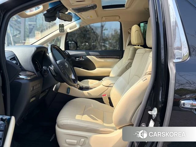 Toyota Elfa id 4276041 из Китая 8