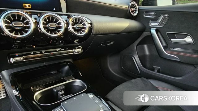 Mercedes-Benz A-Class W177 id 4187338 из Кореи 8