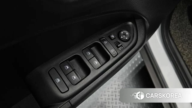 Hyundai Venue id 4178646 из Кореи 8