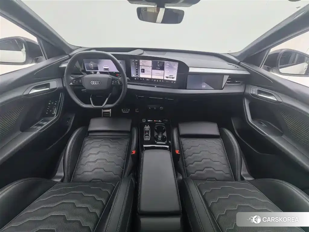 Audi Q6L id 4599505 из Китая 8