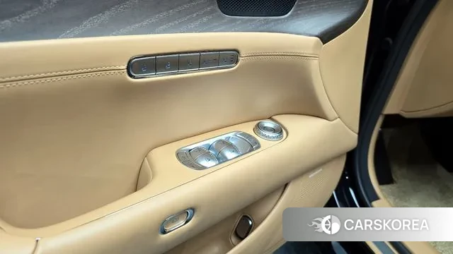 Genesis G90 (RS4) id 2974917 из Кореи 8