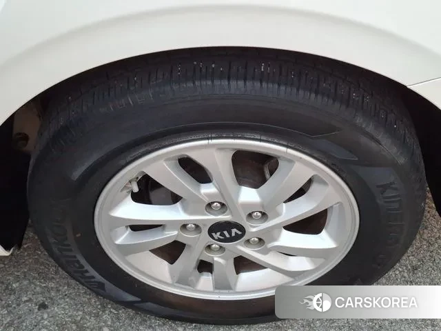 Kia Come New K3 id 3351132 из Кореи 8