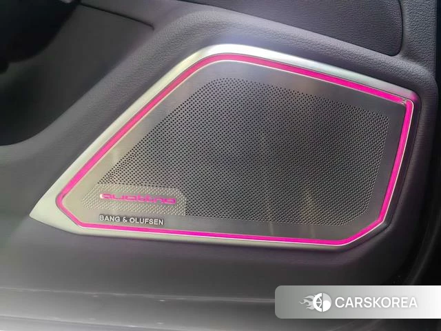 Audi A6L id 4261659 из Китая 8