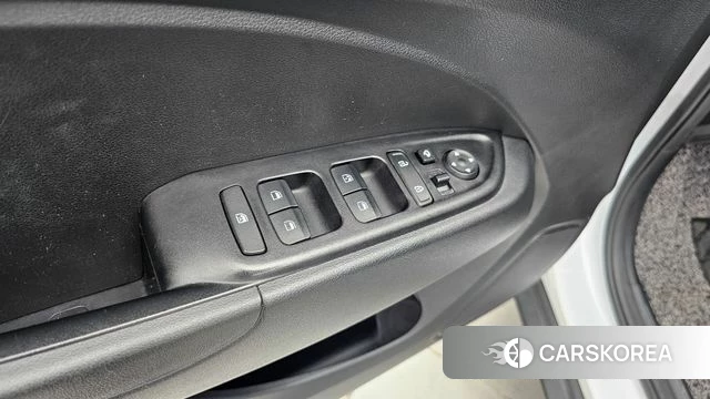 Hyundai Venue id 4475793 из Кореи 8