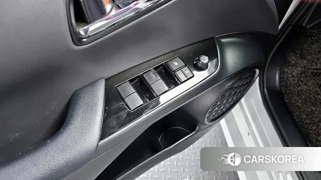 Toyota Prius 4th Generation id 3765397 из Кореи 8