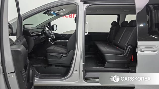 Hyundai Staria id 4632126 из Кореи 8