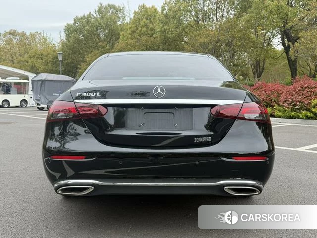 Mercedes-Benz E-class id 4264953 из Китая 8