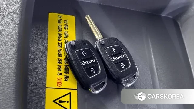 Hyundai The New Grand Starex id 3772443 из Кореи 8