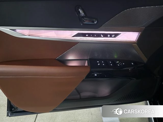 BMW 7 Series (G70) id 4392464 из Кореи 8