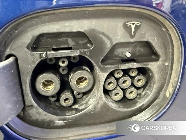 Tesla Model X id 4208442 из Китая 8