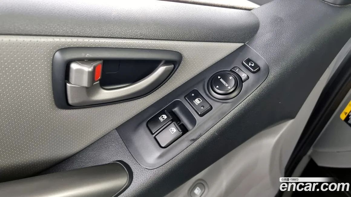 Hyundai The New Grand Starex id 1084368 из Кореи 8