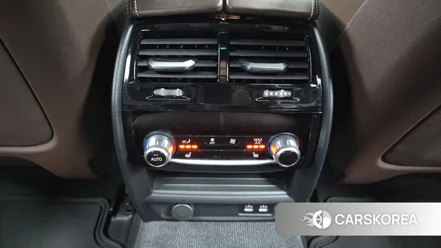 BMW 5 Series (G30) id 3416012 из Кореи 8