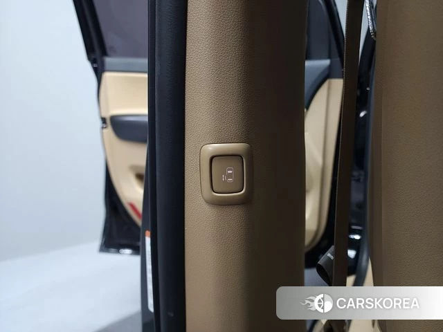 Kia The New Carnival id 4842683 из Кореи 8