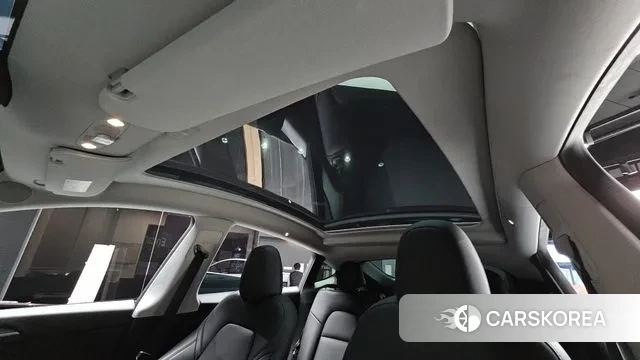 Tesla Model Y id 3560262 из Кореи 8