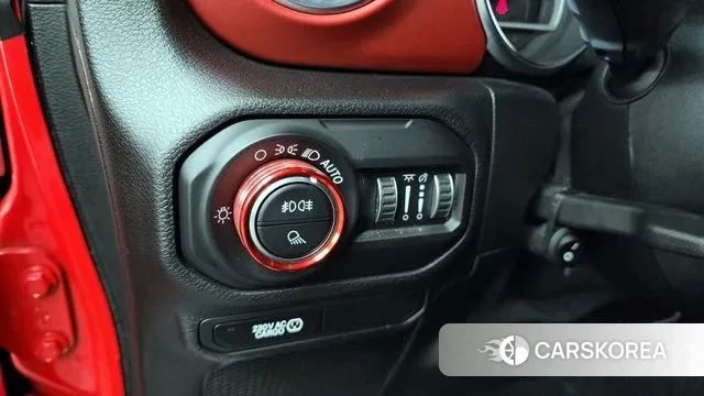 Jeep Gladiator (JT) id 3488959 из Кореи 8