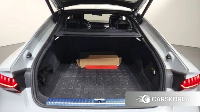 Audi A7 (4K) id 3911185 из Кореи 8