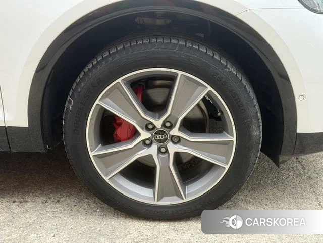 Audi Q5L Sportback id 4273670 из Китая 8