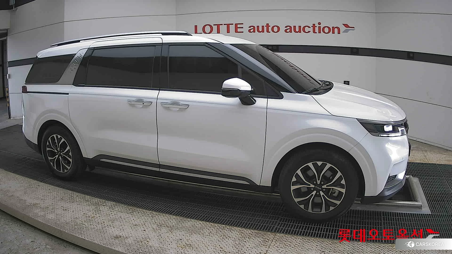 Kia Carnival id 4347374 из Кореи 8