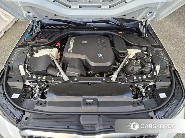 BMW 5 Series (G60) id 3502018 из Кореи 8